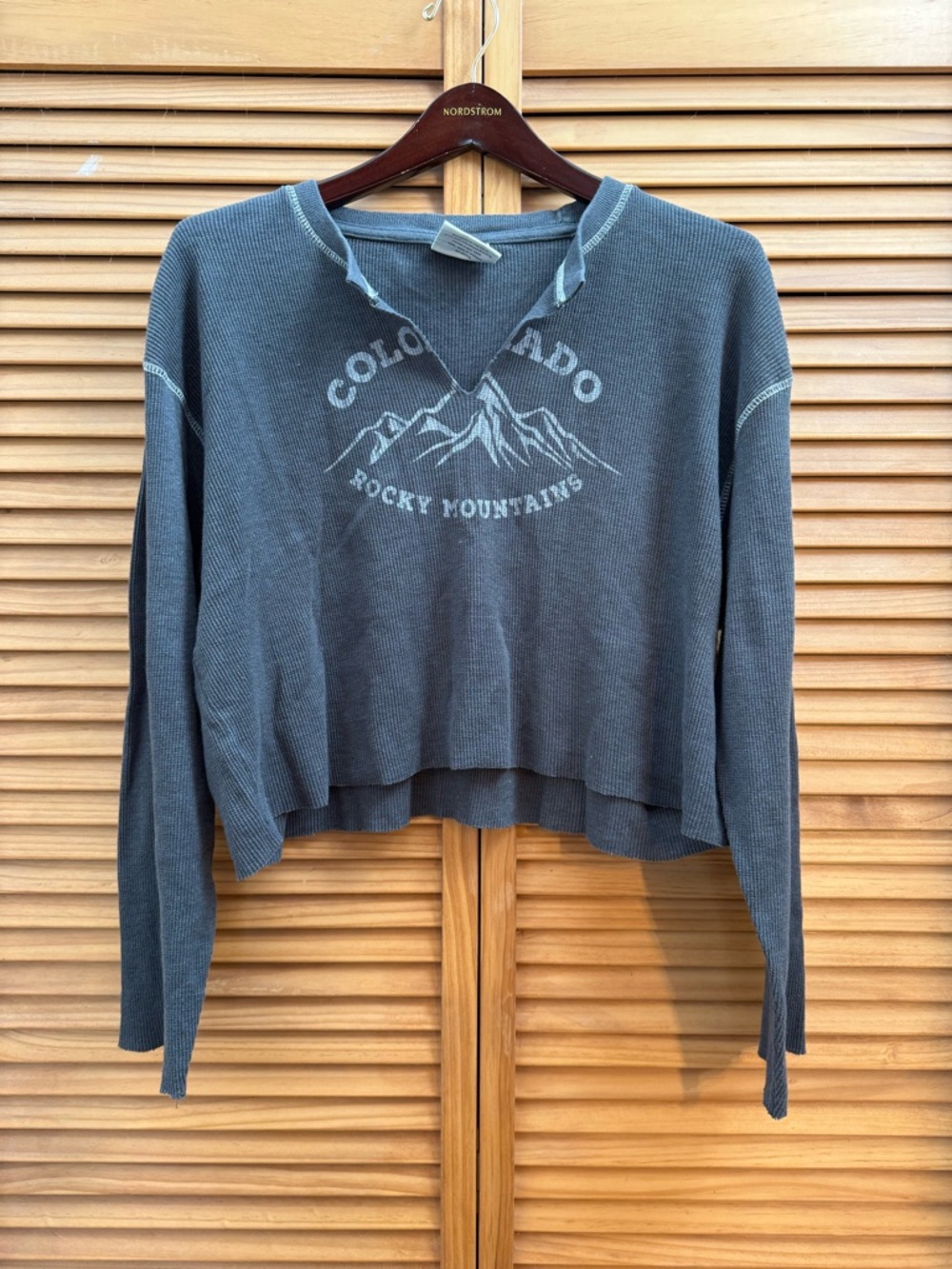 Colorado Rocky Mountains Graphic Long-Sleeve Top - Slate Gray